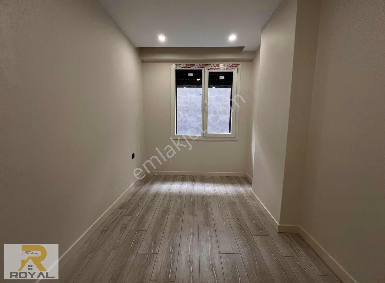 Royal'den Halkalı Merkez Mah'de 2+1 Lüks Yapılı Ekstralı Daire - Görsel 27