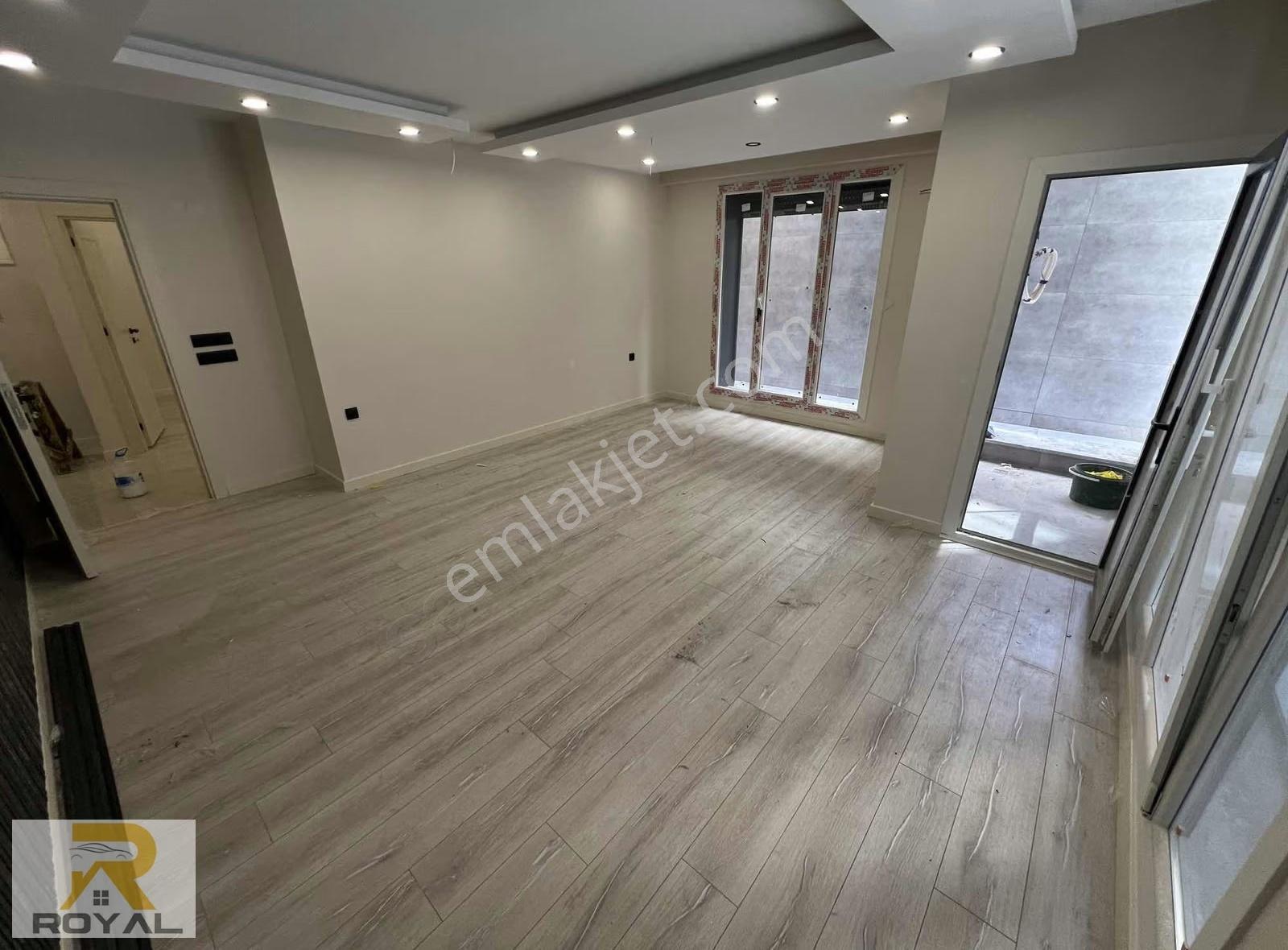 Royal'den Halkalı Merkez Mah'de 2+1 Lüks Yapılı Ekstralı Daire - Görsel 20