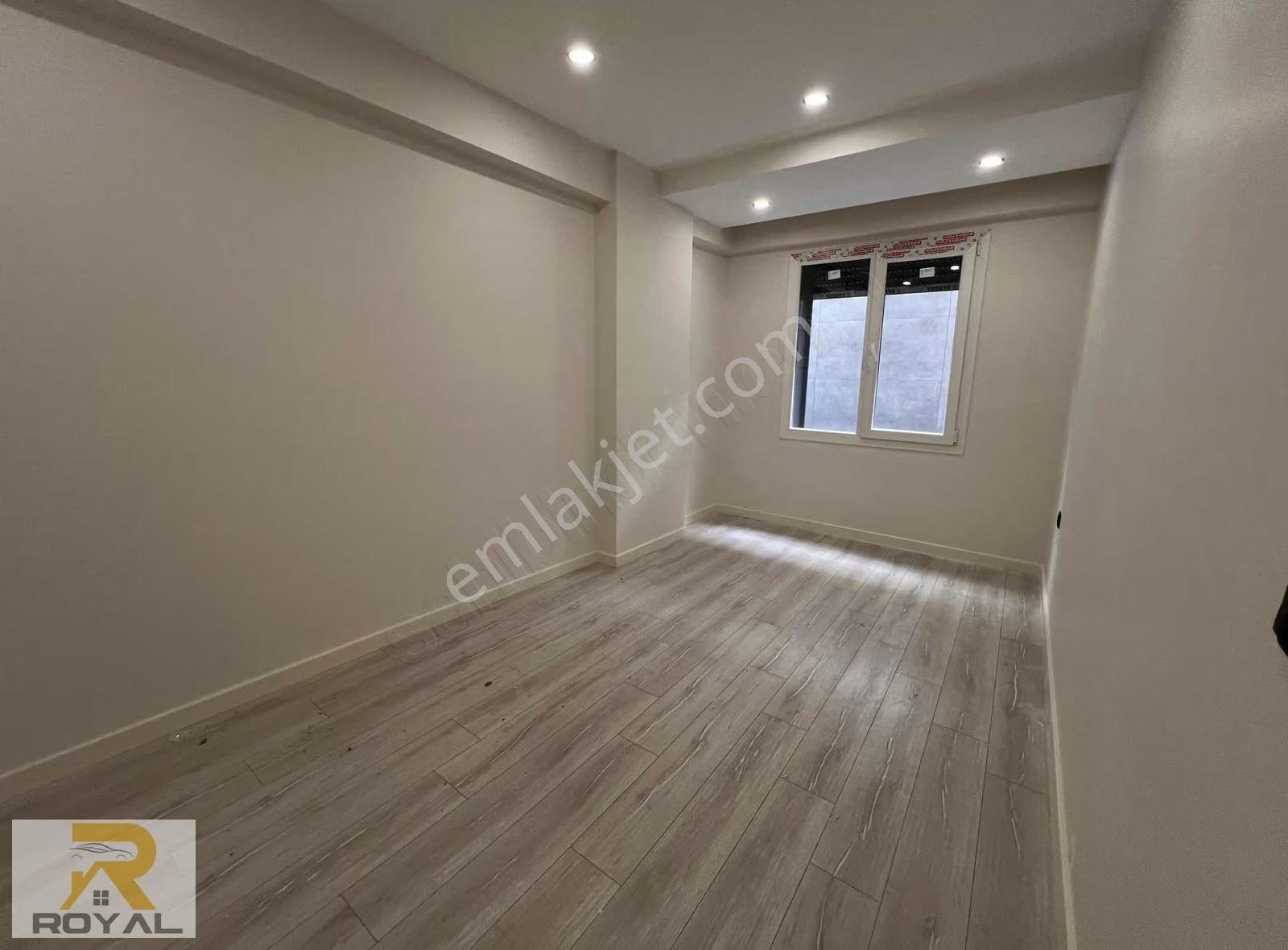 Royal'den Halkalı Merkez Mah'de 2+1 Lüks Yapılı Ekstralı Daire - Görsel 30