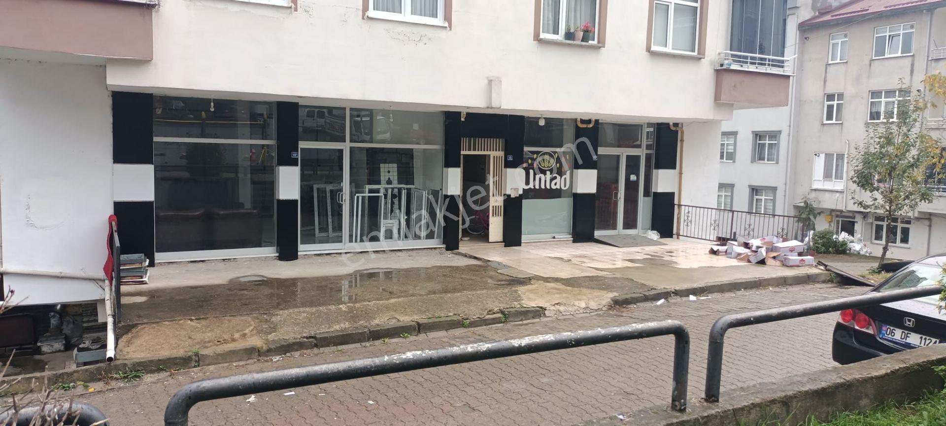 Şirinevler Mahallesinde Satılık Köşebaşı İş Yeri