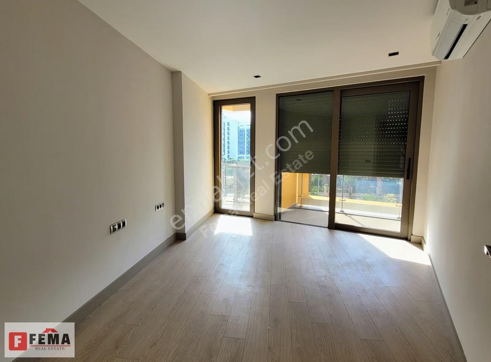 Denize Sıfır Satılık 4+1 Daire - Vatandaşlığa Uygun- For Sale - Görsel 17