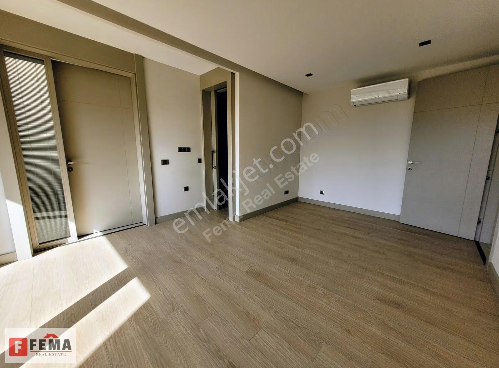 Denize Sıfır Satılık 4+1 Daire - Vatandaşlığa Uygun- For Sale - Görsel 13
