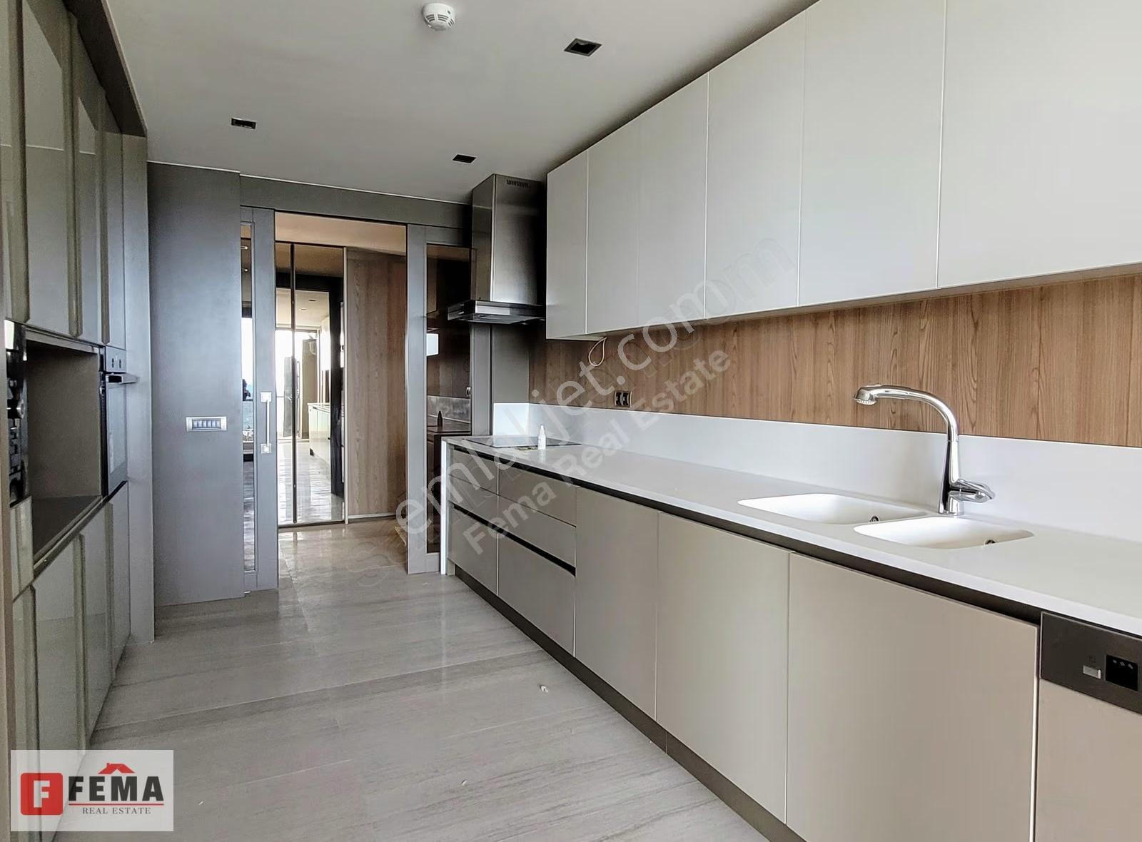 Denize Sıfır Satılık 4+1 Daire - Vatandaşlığa Uygun- For Sale - Görsel 2