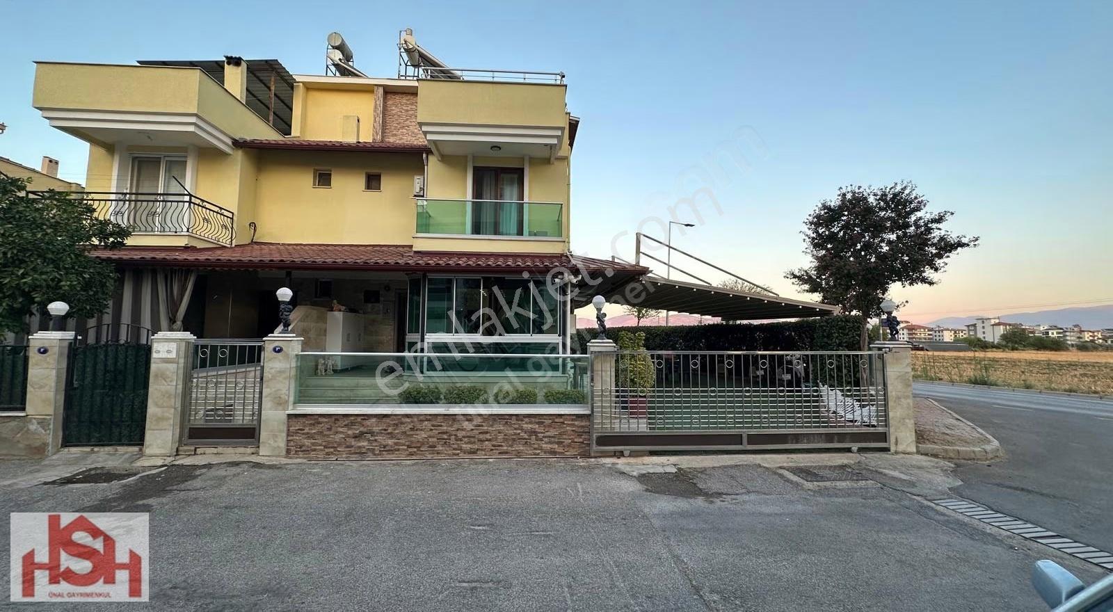 Süleyman Demirel'de Satılık 6+1 Triplex Villa - Görsel 11