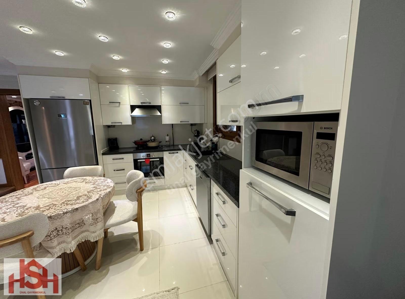 Süleyman Demirel'de Satılık 6+1 Triplex Villa - Görsel 16