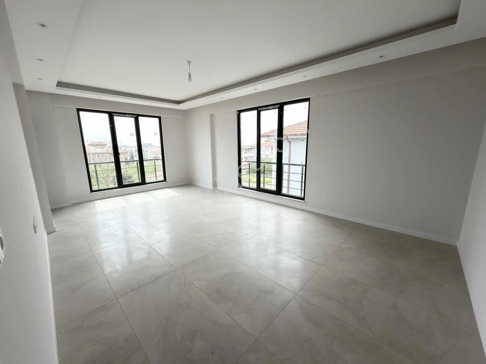 Emlak Evim'den Sarıdede Mah.de Kiralık 2+1 3+1 Daireler
