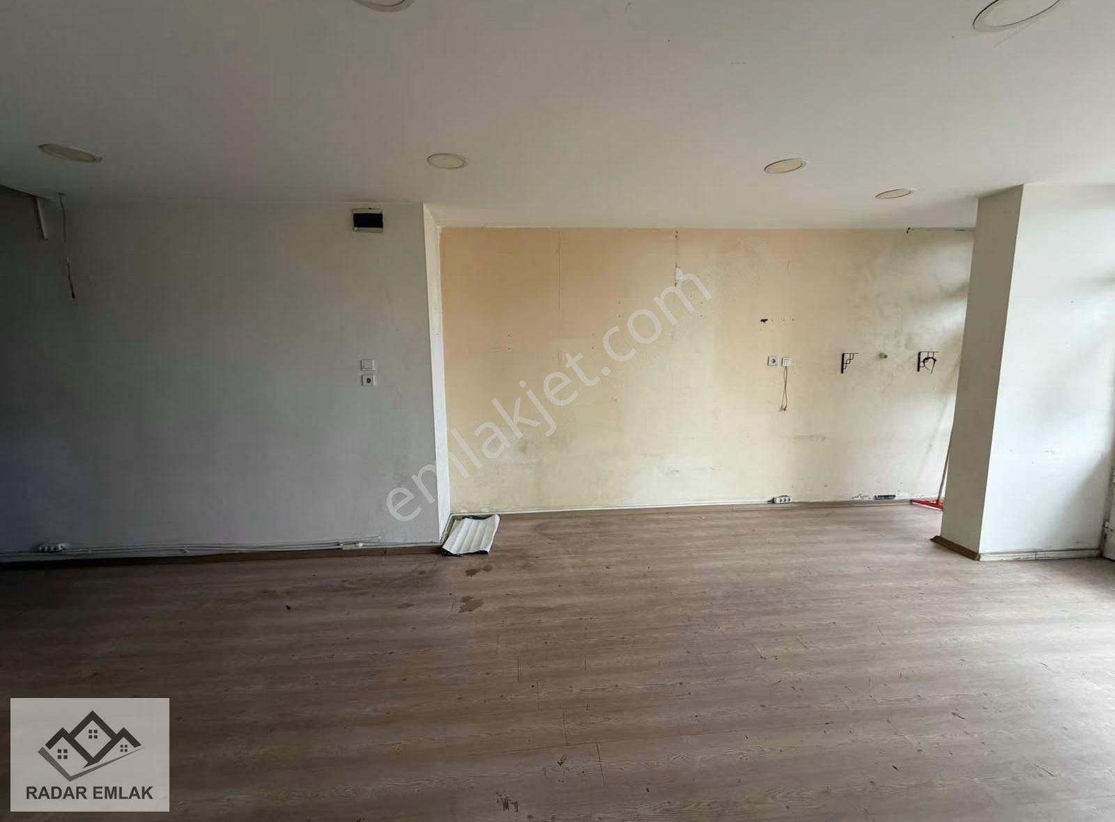 Mithatpaşa Ana Cadde Üzeri 90 M2 Geniş Bakımlı Kiralık Dükkan - Görsel 15