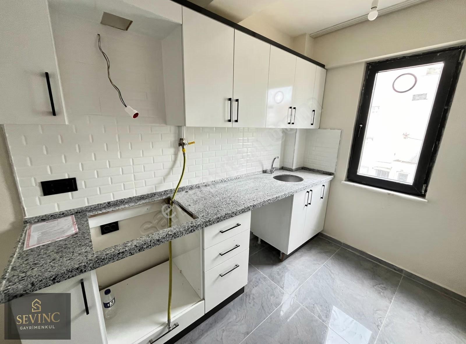 Sevinçten Erdek Asfaltında Güney Cephe Ara Kat 2+0 Kiralık Daire - Görsel 18
