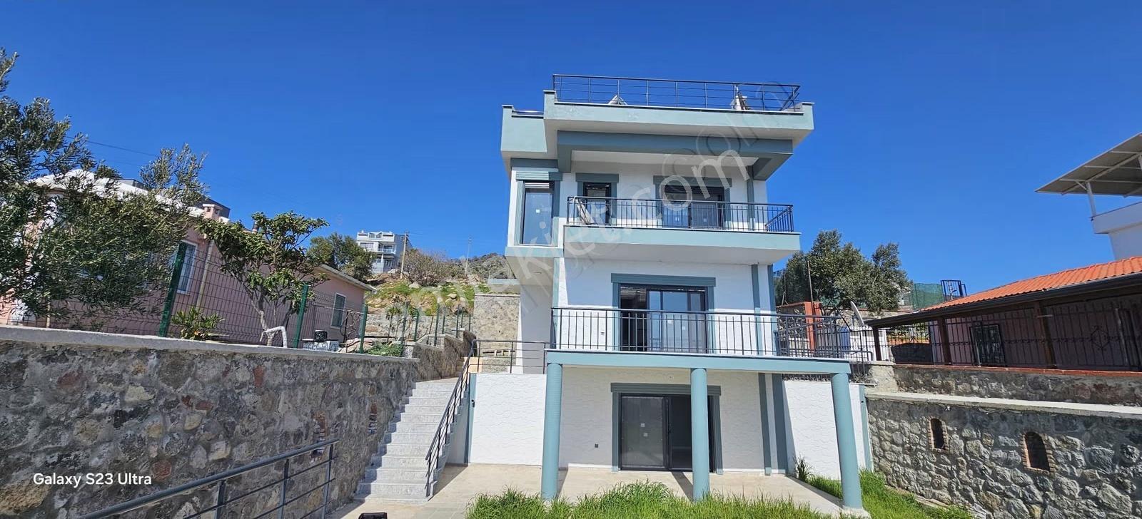 Çandarlı'da Panoramik Deniz Ve Adalar Manzaralı Lüks Villa - Görsel 6