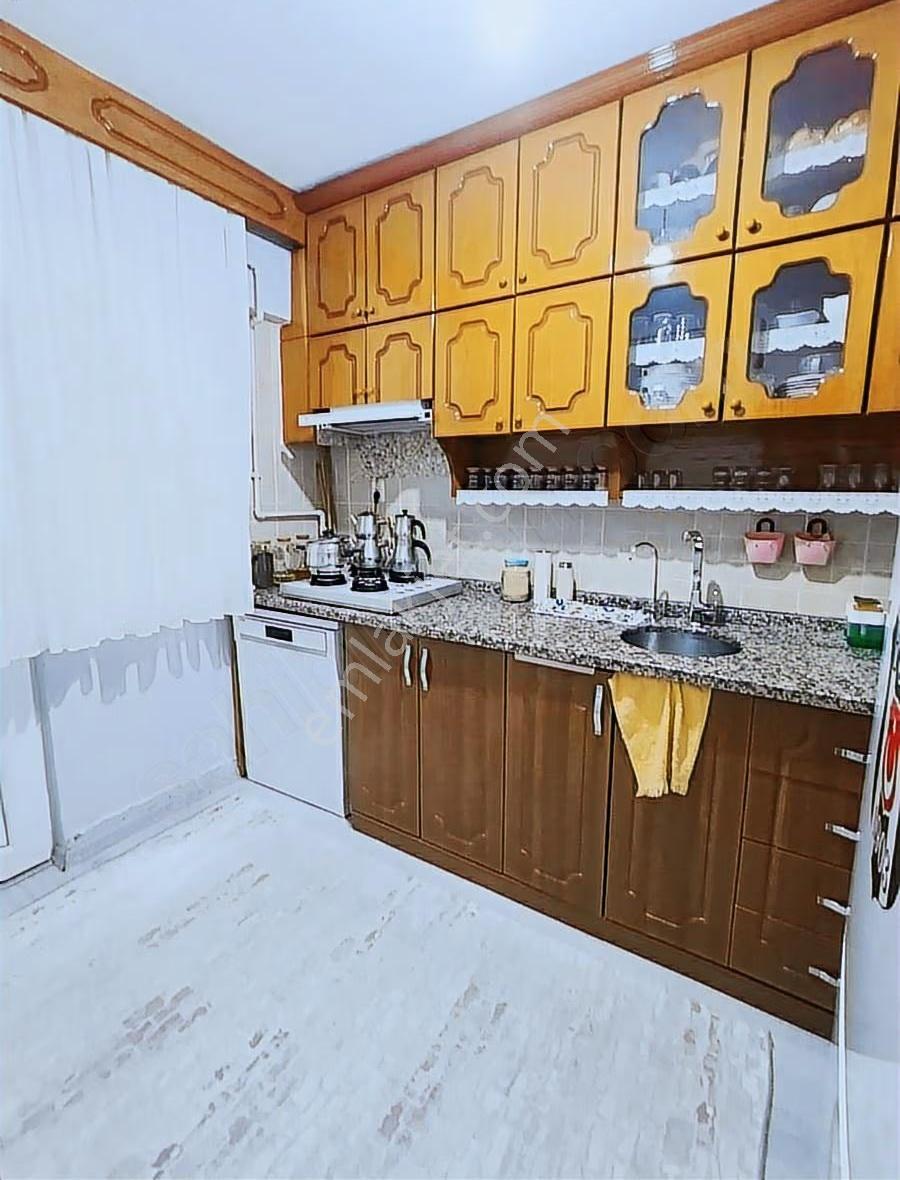 Sarikent Sitesinde 120m2 Firsat Satılık Dairesi - Görsel 16