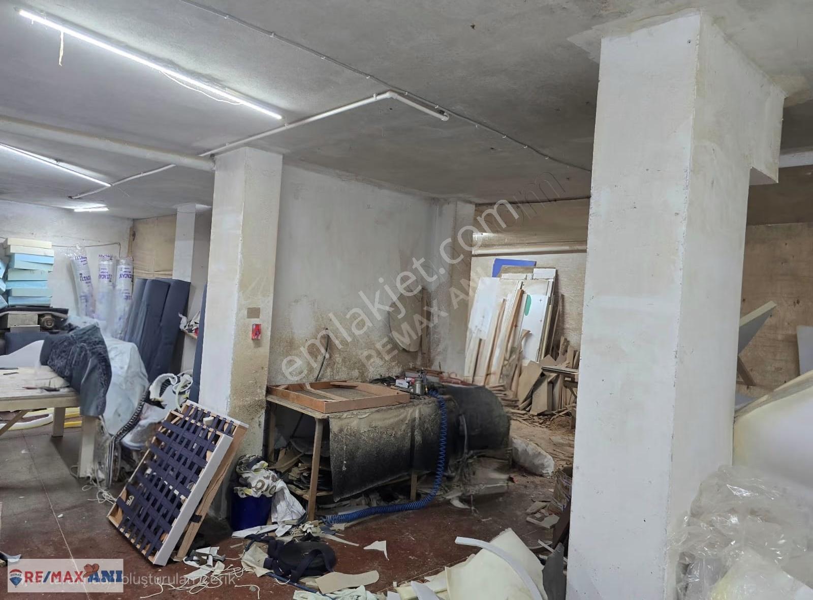 Remax Anı 'dan Ümraniye Acısu Caddesi 'ne Yakın Satılık Dükkan - Görsel 4