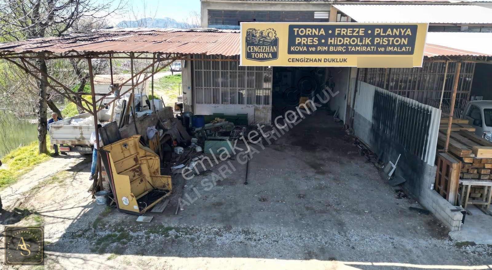 Ali Sarı Gayrimenkul'den Elmalı Sanayi Sitesinde Köşe Dükkan