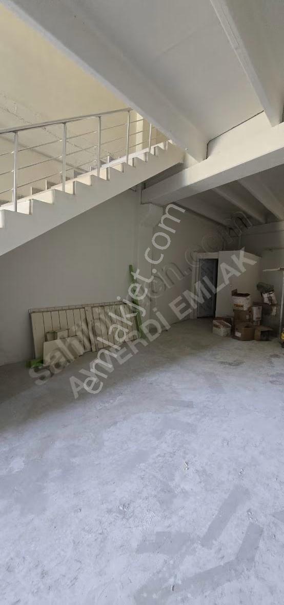 Atatürk Sanayi Sitesinde 220 M² Depo - Görsel 24