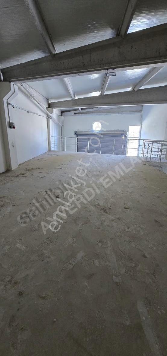 Atatürk Sanayi Sitesinde 220 M² Depo - Görsel 13
