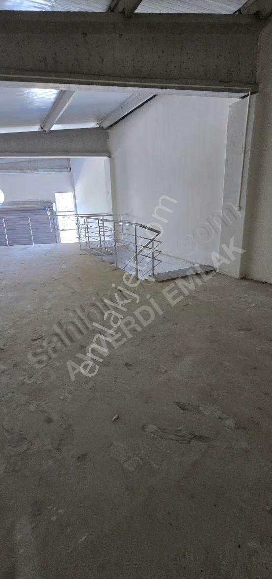 Atatürk Sanayi Sitesinde 220 M² Depo - Görsel 14
