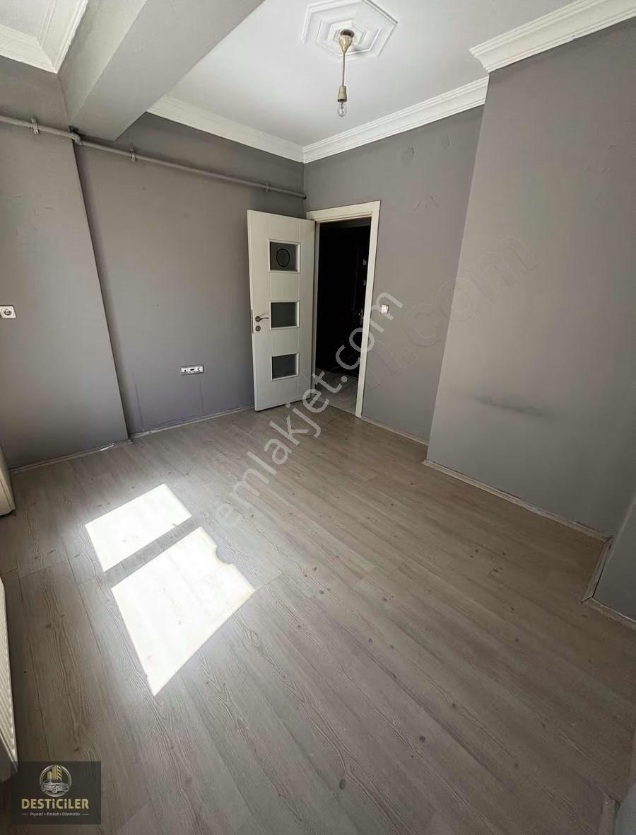 Om-collesium Arka Sokağı Kiralık 1+1 Daire - Görsel 4