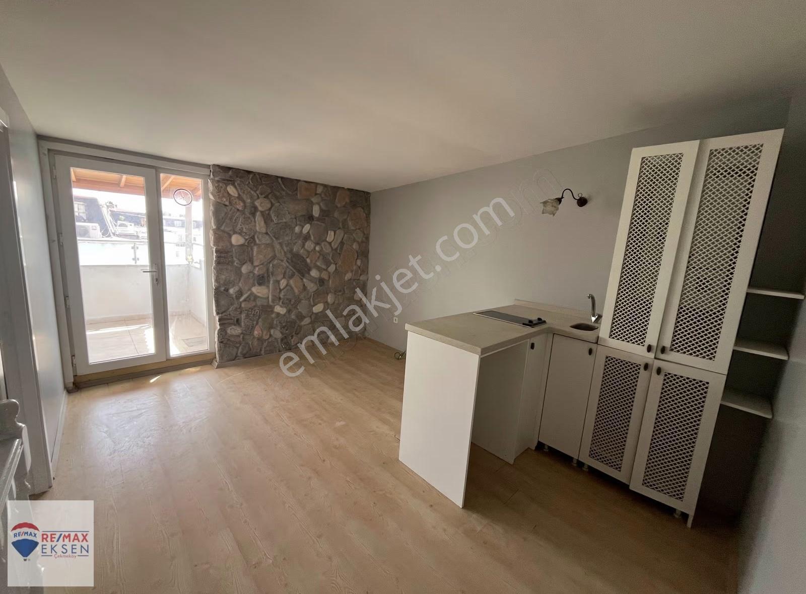 Sancaktepe Sardunya Evlerinde Kiralık 4+2 Dubleks Daire - Görsel 28