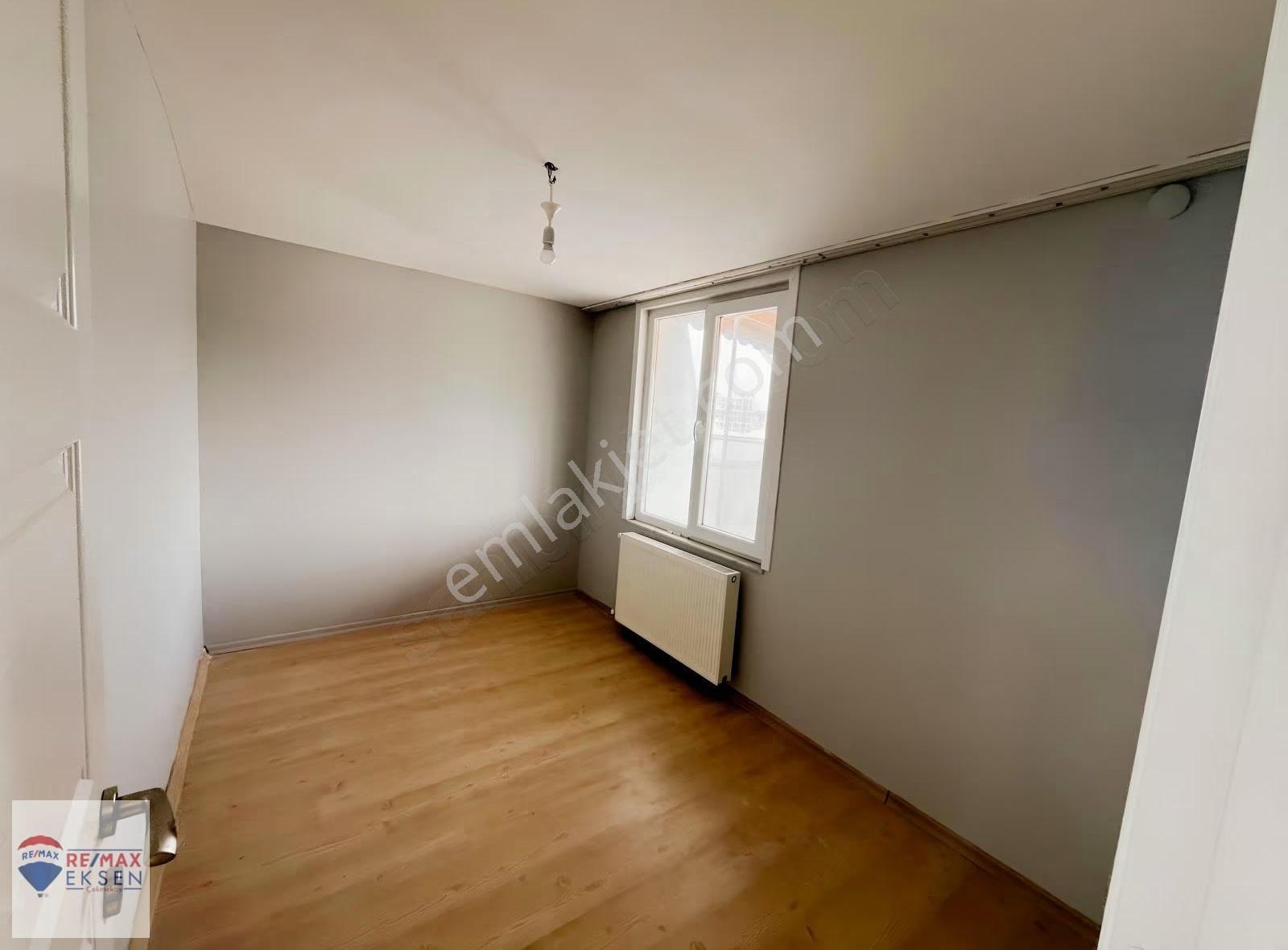 Sancaktepe Sardunya Evlerinde Kiralık 4+2 Dubleks Daire - Görsel 25
