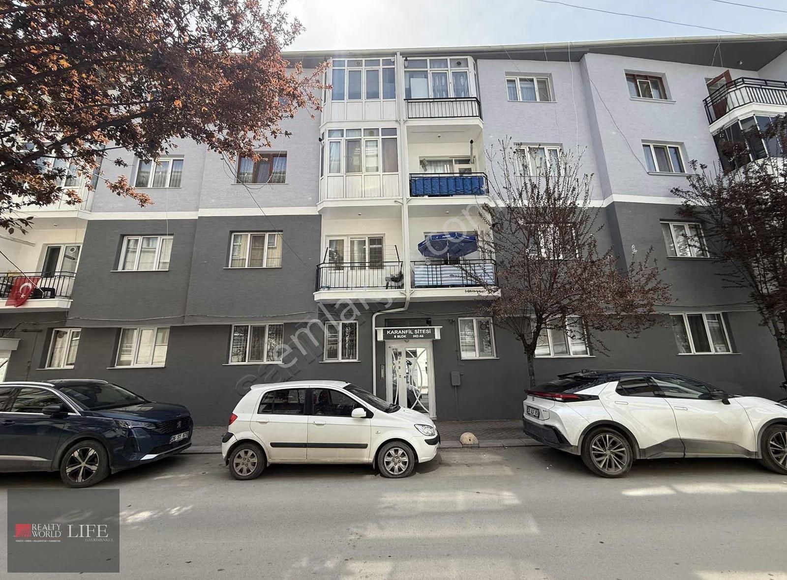 Rw Lıfe // Ömerağa Mh.hatboyu 1. Arkası 125m2 3+1 Satılık Daire