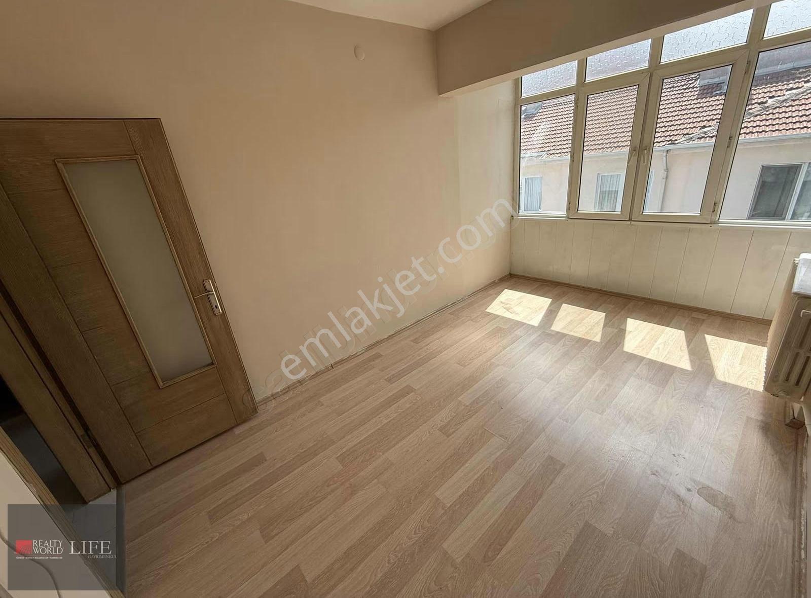 Rw Lıfe // Ömerağa Mh.hatboyu 1. Arkası 125m2 3+1 Satılık Daire - Görsel 2