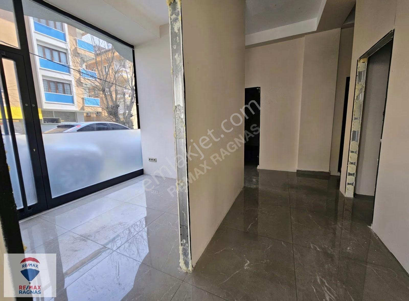 150 M2 Bahçe Kullanımlı 120 M2 Düz Giriş Köşe Dükkan - Görsel 5