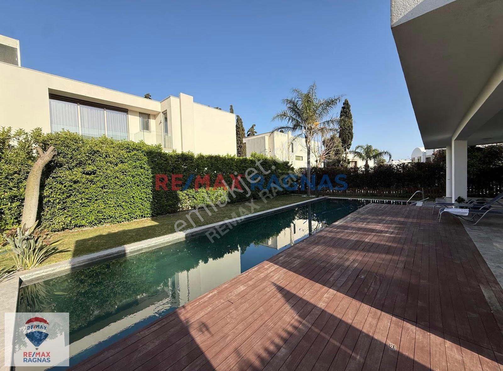 Bodrum Ortakent Müskebi'de Denize Yakın 5+2 Özel Havuzlu Villa - Görsel 15