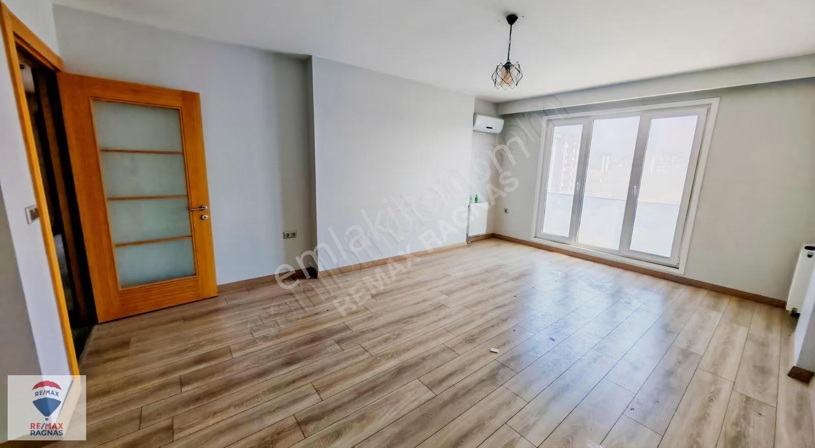 Çekmeköy Taşdelen Site İçinde Balkonlu 2+1 Daire 85m² Kiralık - Görsel 18