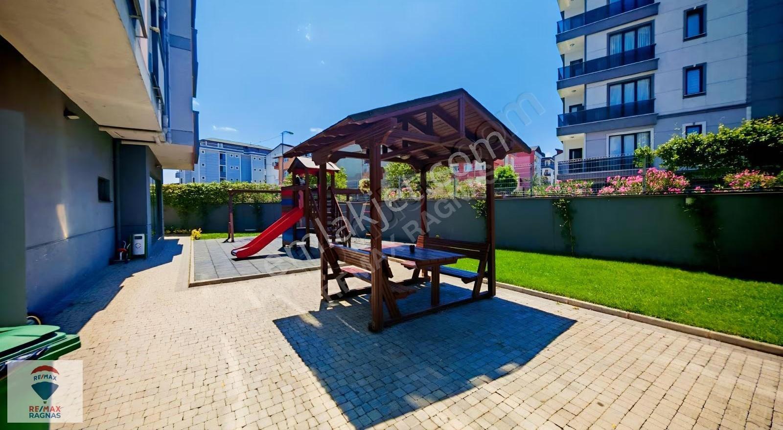 Çekmeköy Taşdelen Site İçinde Balkonlu 2+1 Daire 85m² Kiralık - Görsel 26