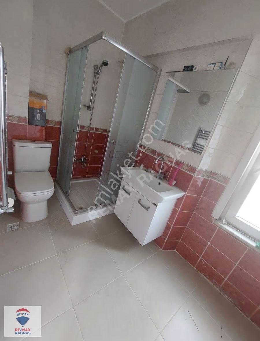 Çengelköy'de Bahar Sitesinde; Kiralık 3+1 Kiralık Ara Kat Daire - Görsel 31