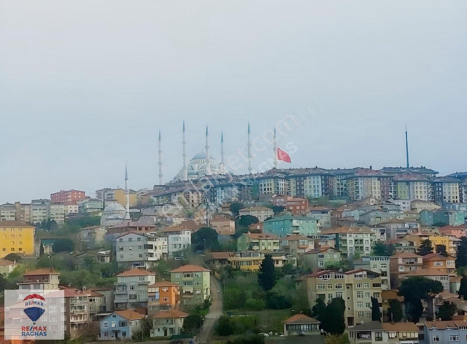Çengelköy'de Bahar Sitesinde; Kiralık 3+1 Kiralık Ara Kat Daire - Görsel 5