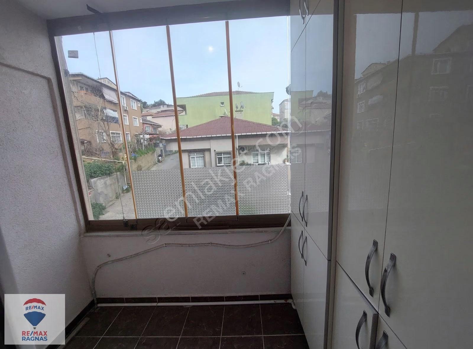 Çengelköy'de Bahar Sitesinde; Kiralık 3+1 Kiralık Ara Kat Daire - Görsel 22