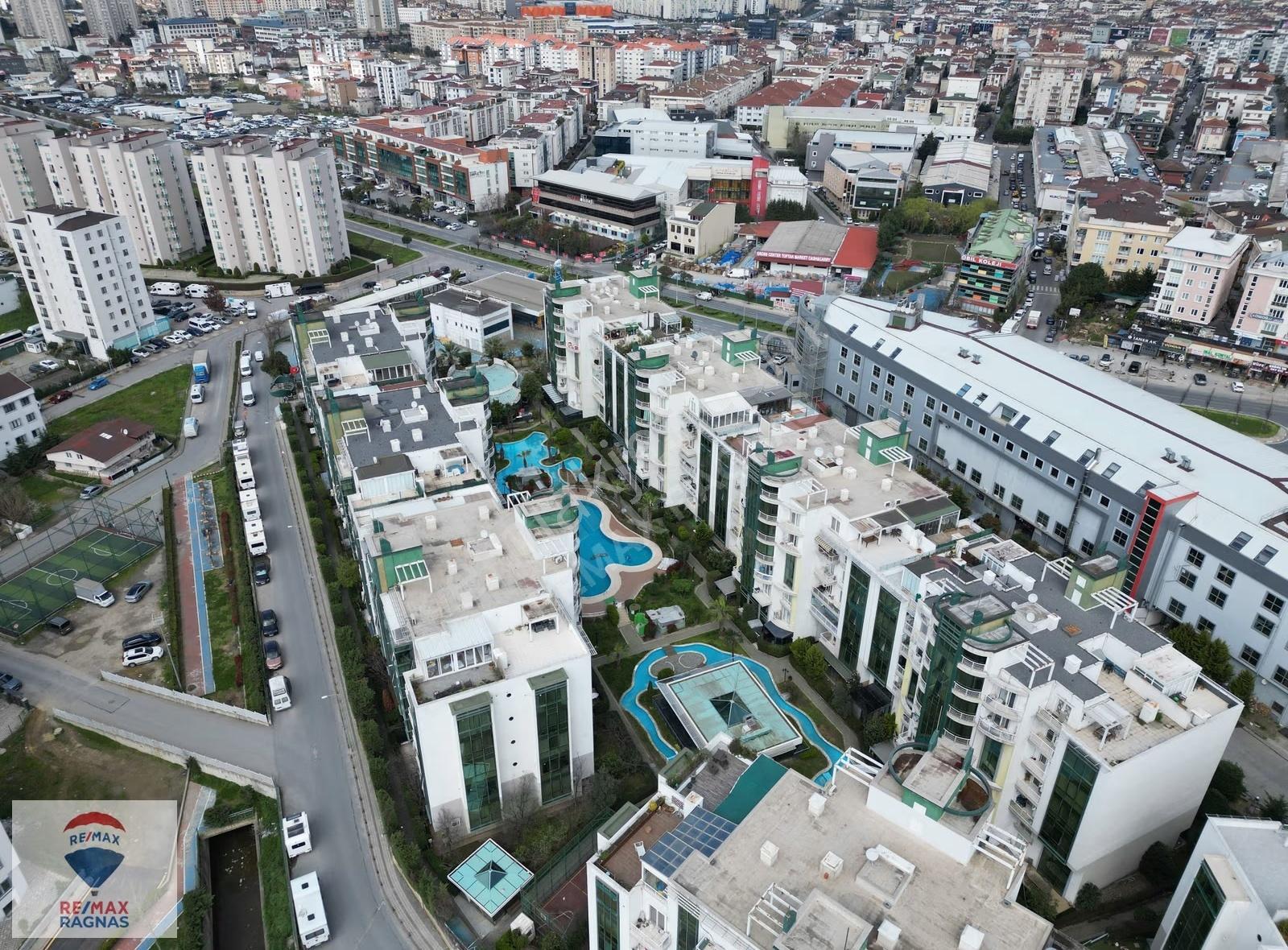 Dap Space Centerda Havuz Manzaralı Güneş Alan 2+1 - Görsel 7