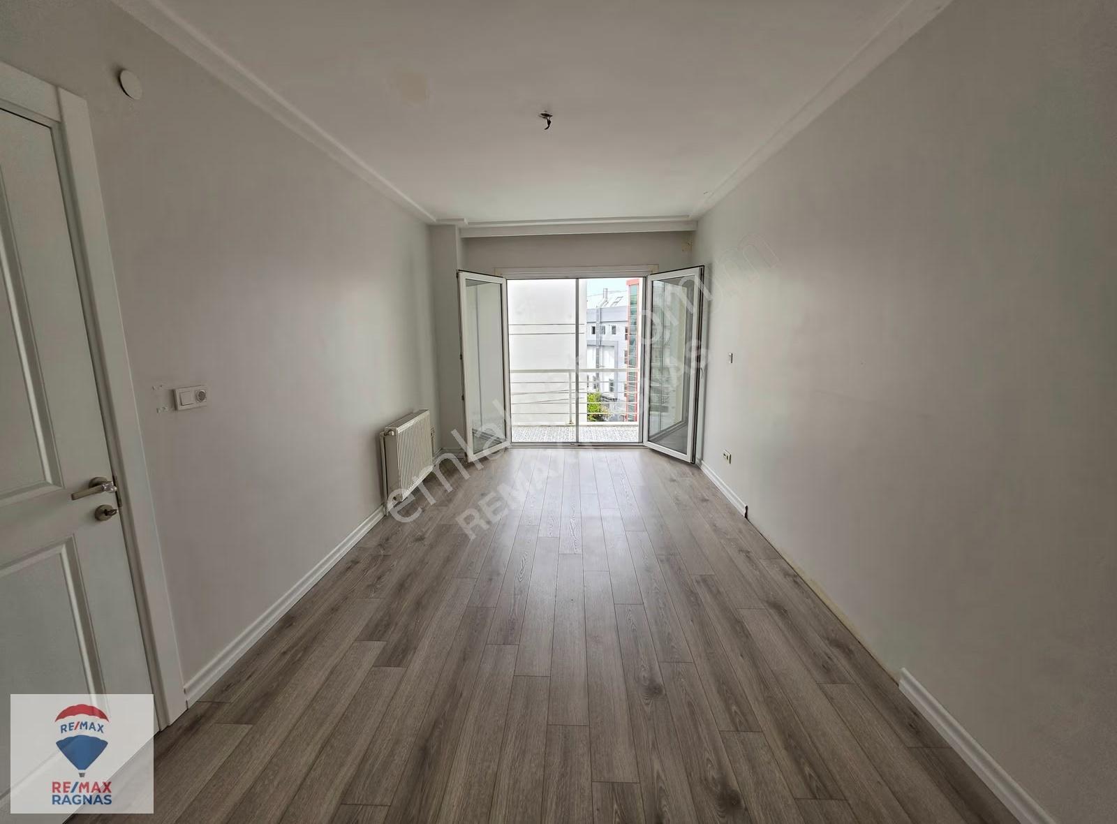 Dap Space Centerda Havuz Manzaralı Güneş Alan 2+1 - Görsel 22