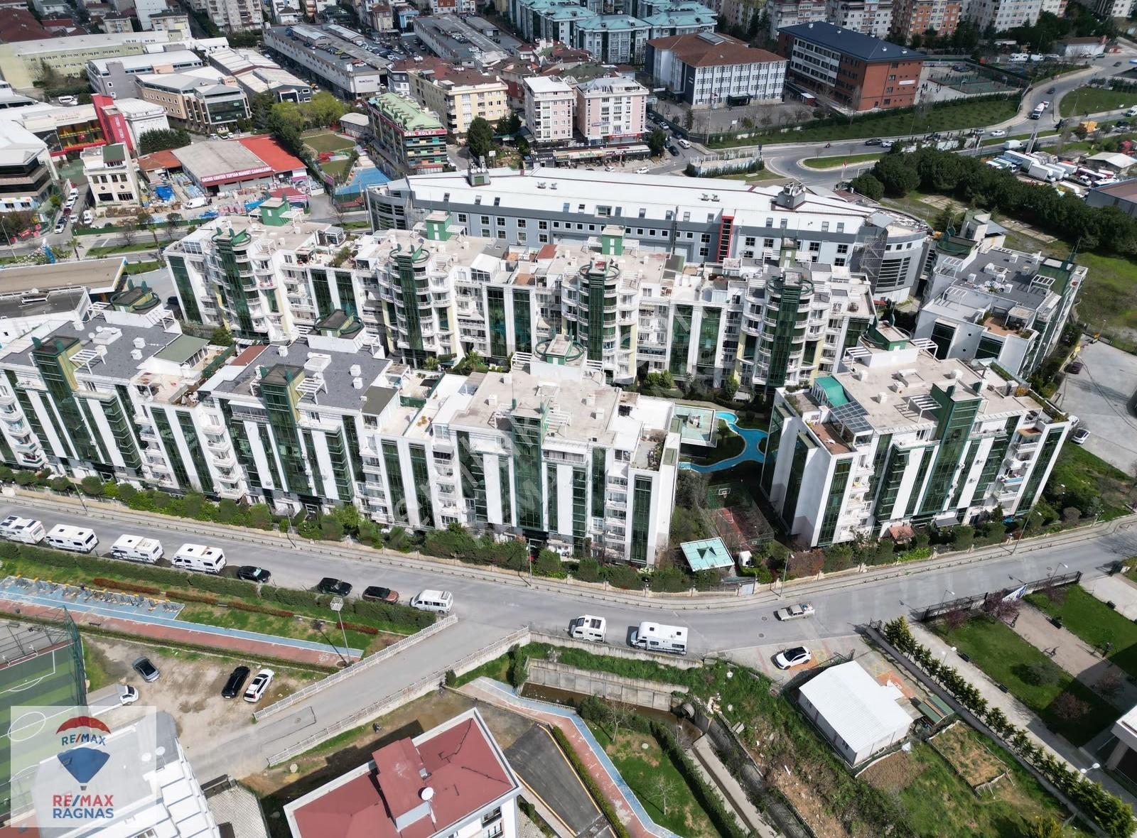Dap Space Centerda Havuz Manzaralı Güneş Alan 2+1 - Görsel 6