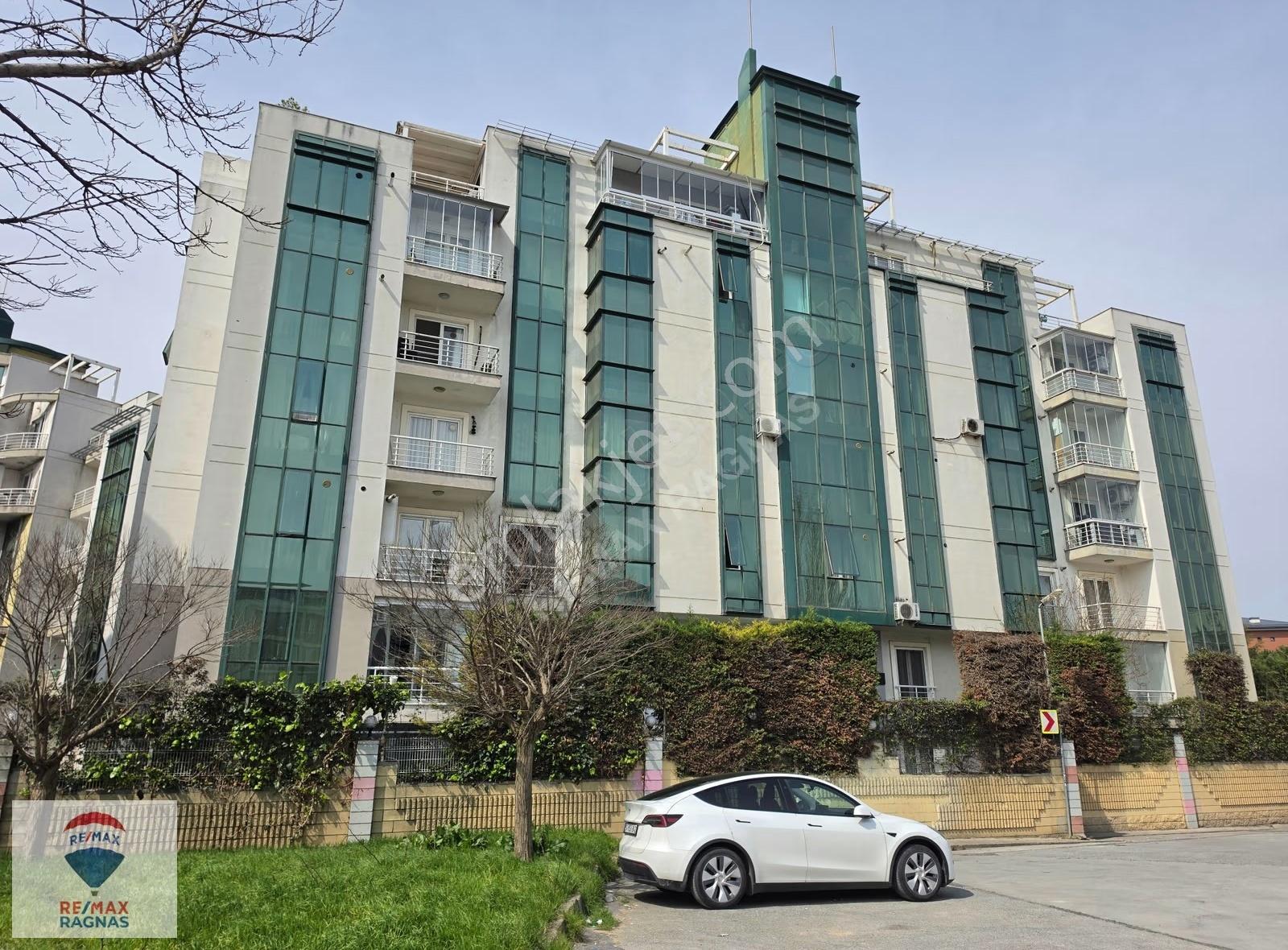 Dap Space Centerda Havuz Manzaralı Güneş Alan 2+1 - Görsel 21