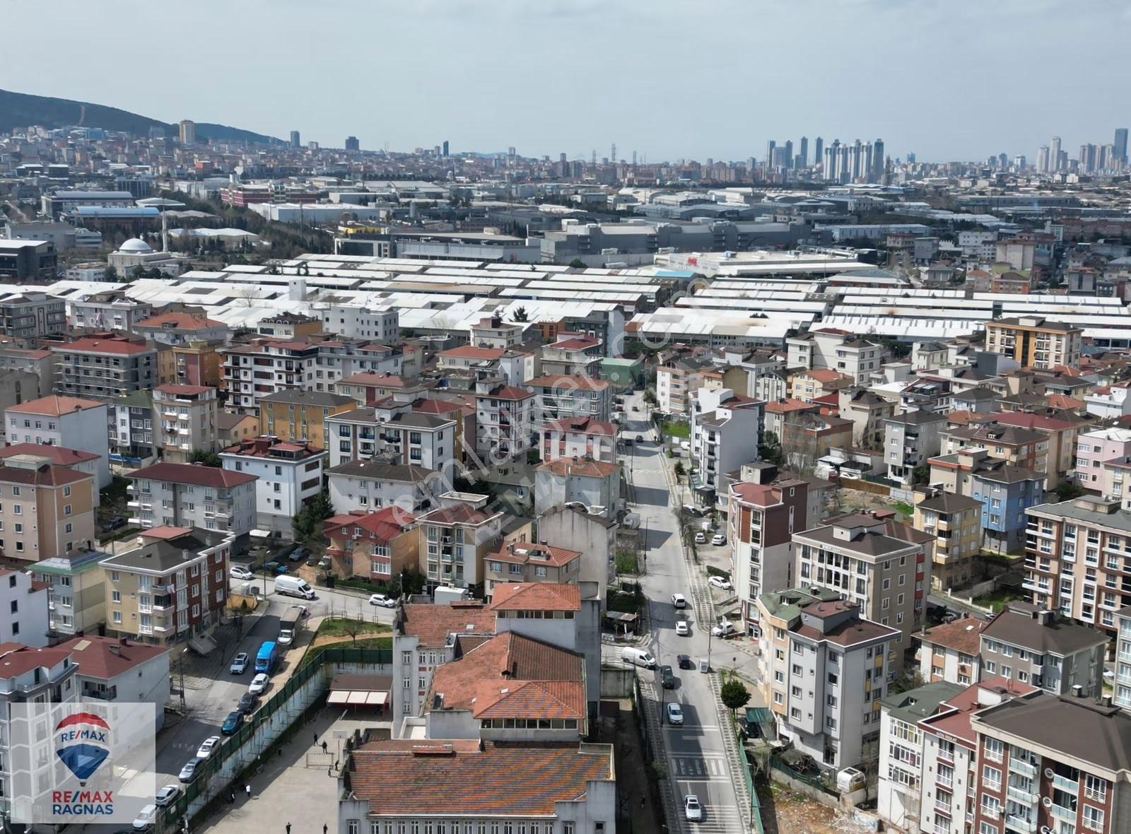 Dap Space Centerda Havuz Manzaralı Güneş Alan 2+1 - Görsel 4