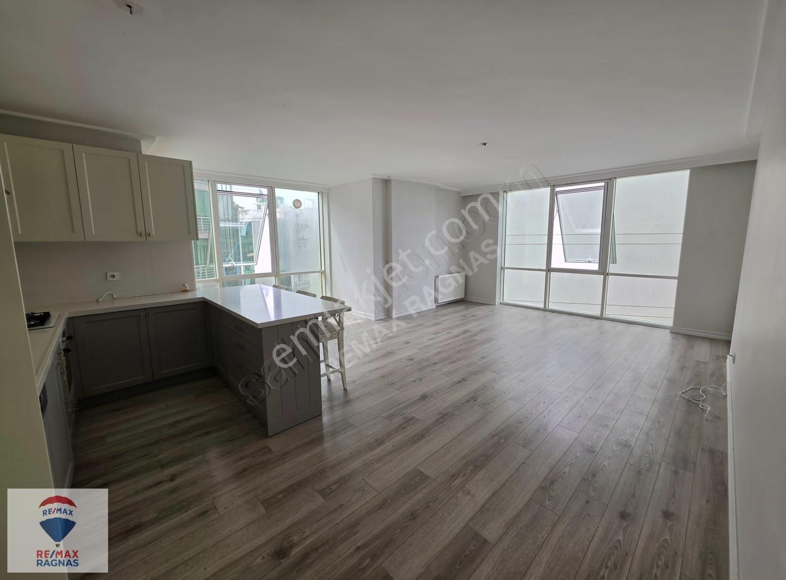 Dap Space Centerda Havuz Manzaralı Güneş Alan 2+1 - Görsel 15