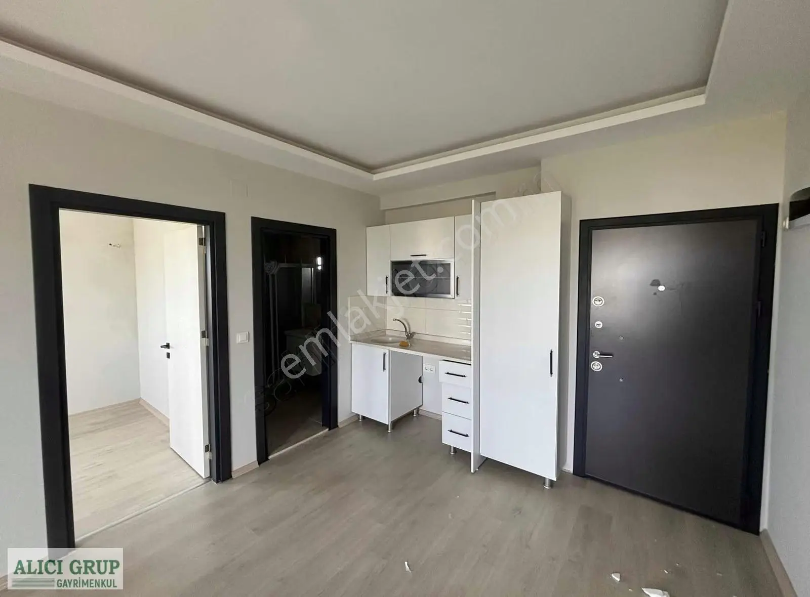 #yeşiltepe Mah. Geniş Oturum Kiralık 1+1 Daire