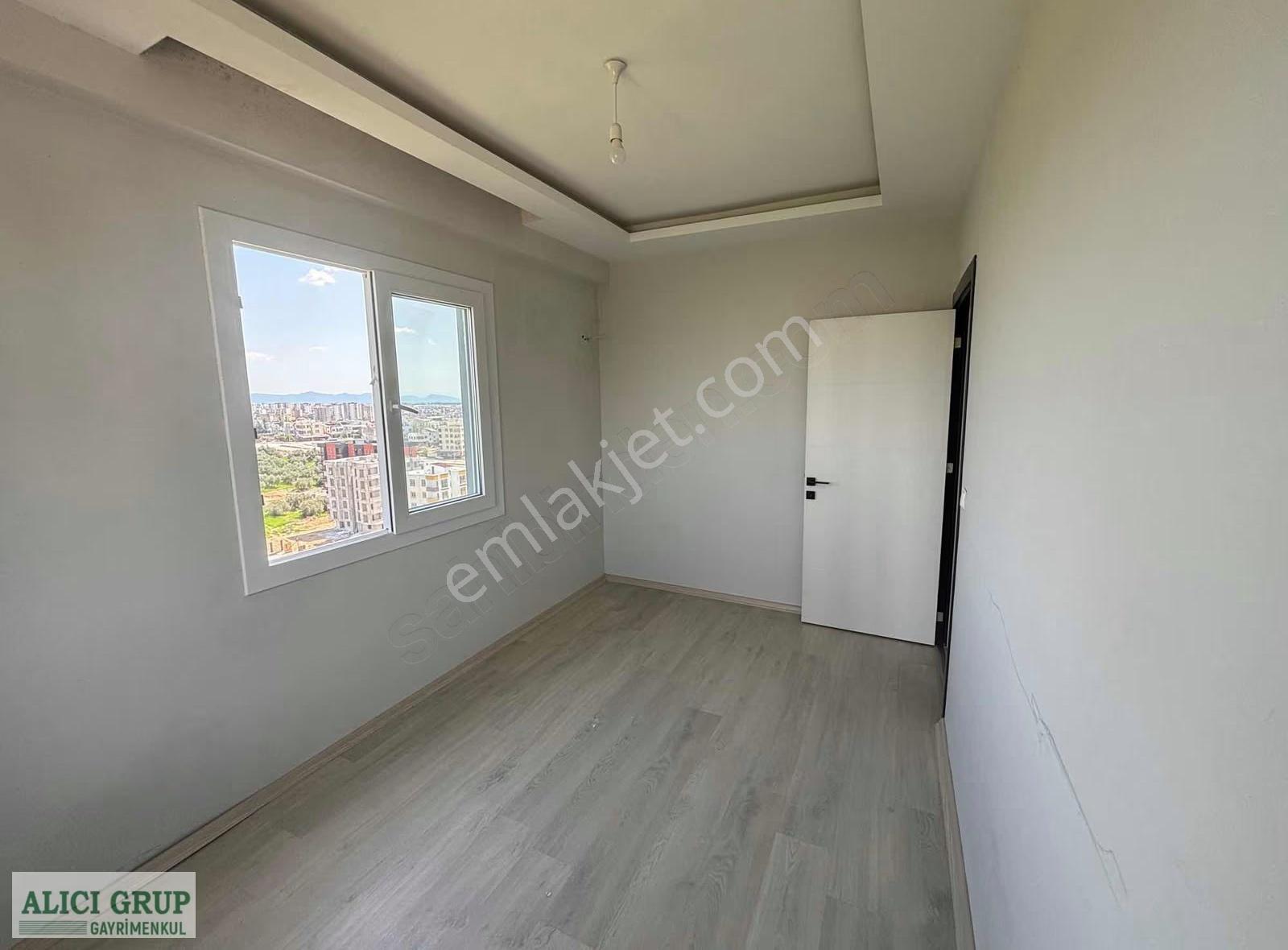 #yeşiltepe Mah. Geniş Oturum Kiralık 1+1 Daire - Görsel 2