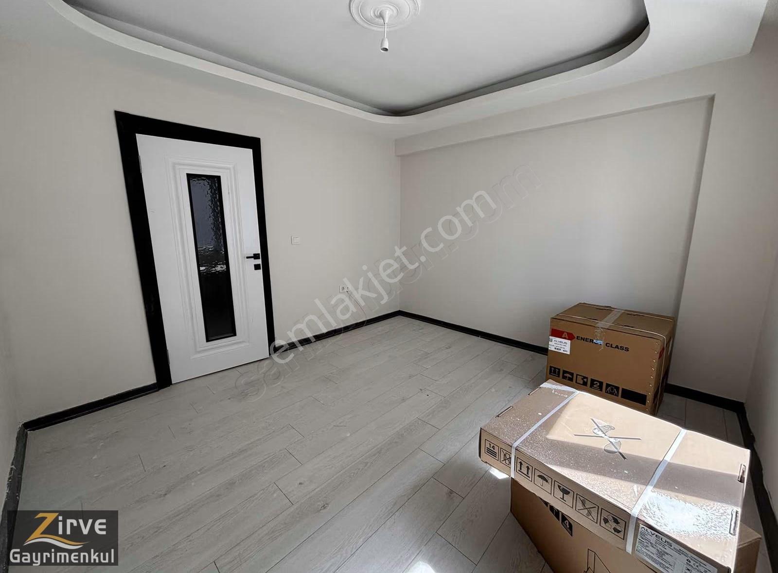 Zirveden Yeşiltepede 2+1 Güney Cephe Daire - Görsel 21