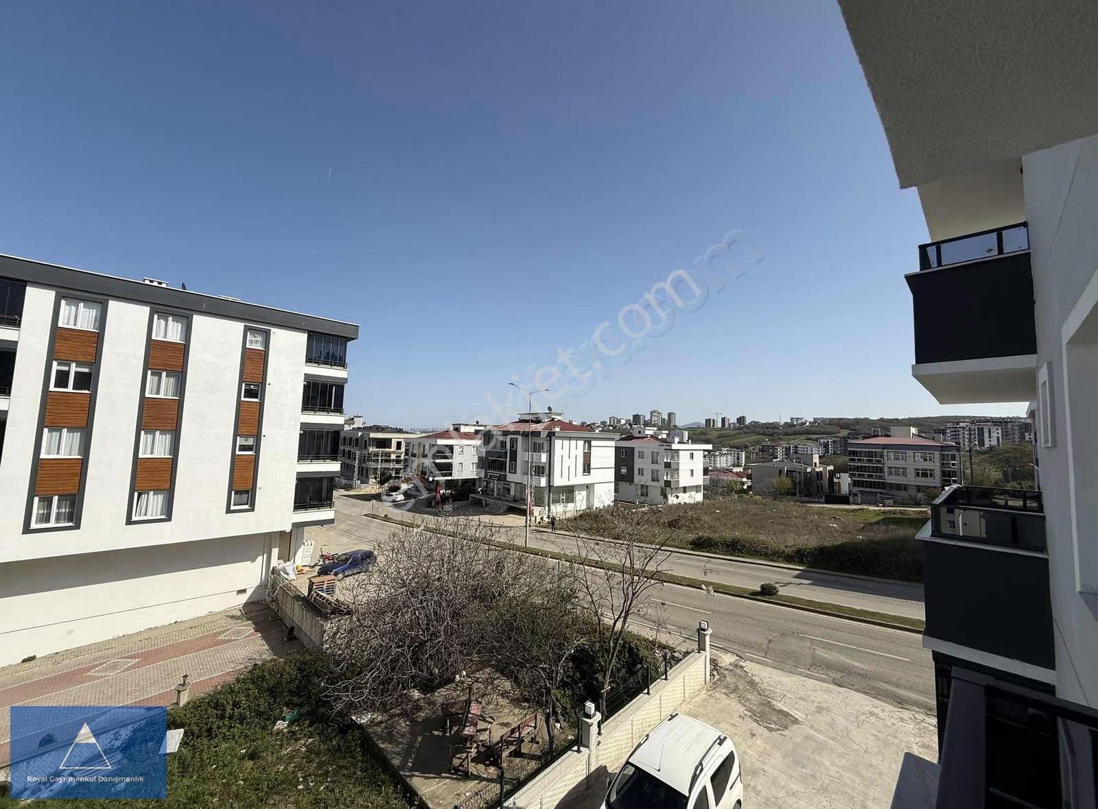 Toplu Konut Bulvarına Cephe Sıfır Eşyalı Kiralık 1+1 - Görsel 7