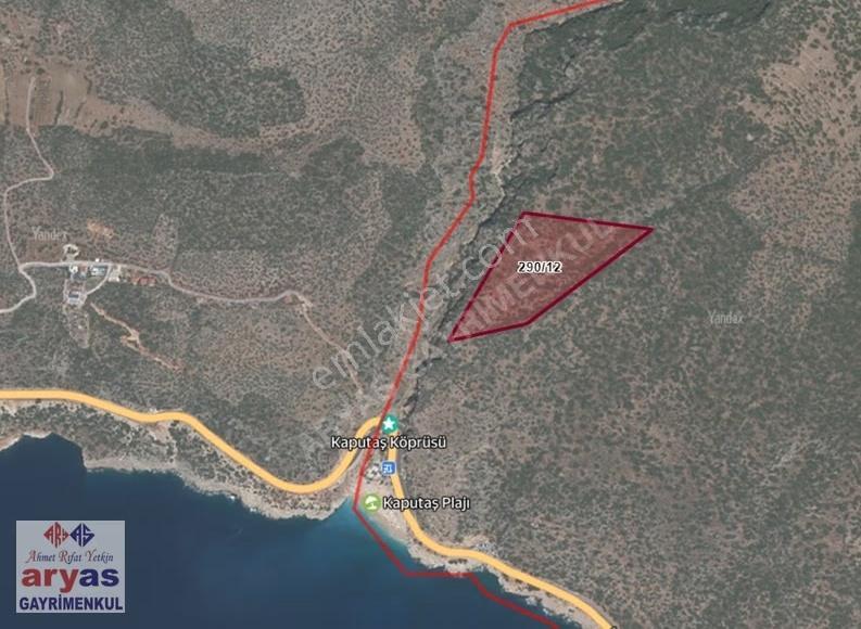 Kaş Kaputaj Plajında Denize Yüreme Mesafede Deniz Manzaralı