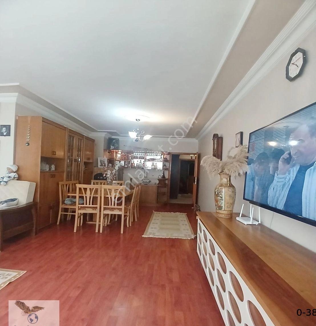 Müslüm Emlaktan Ambarlıda 3+1 Site İçinde Yatırımlık Daire !! - Görsel 3
