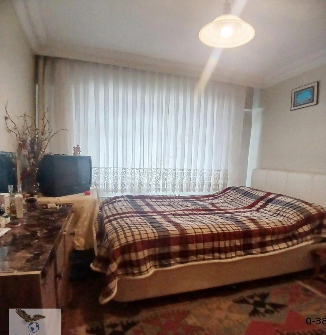 Müslüm Emlaktan Ambarlıda 3+1 Site İçinde Yatırımlık Daire !! - Görsel 13