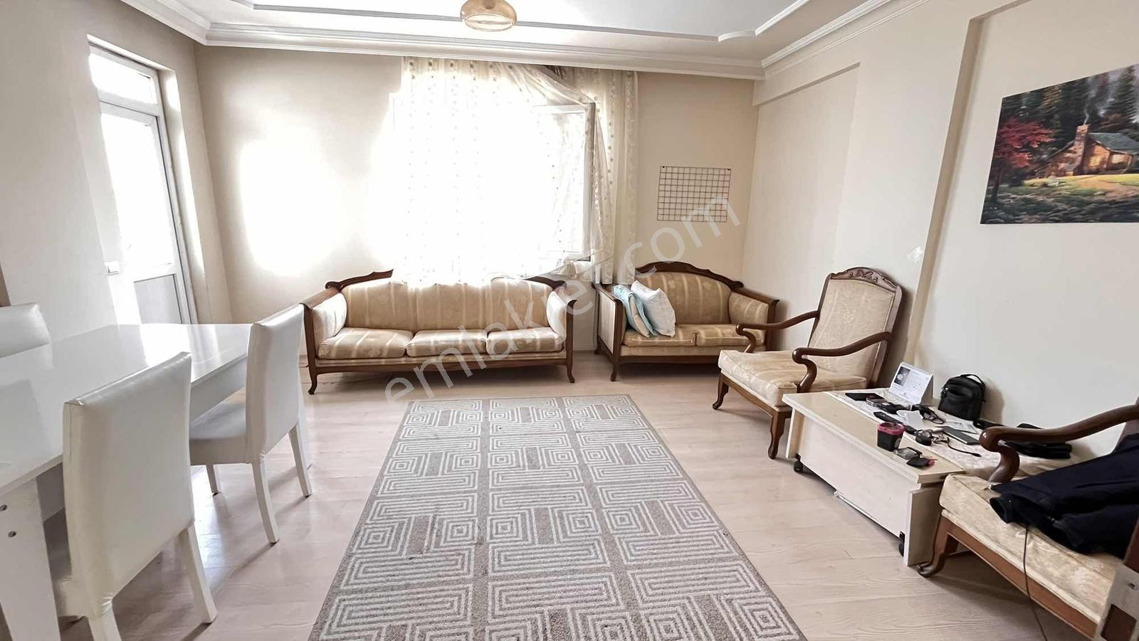 Yeni Emek'te Tramvaya Adım Mesafede Eşyalı 2+1 Geniş Daire - Görsel 18