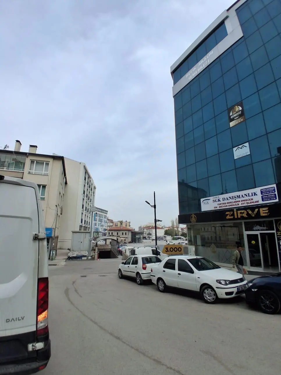 Aksaray Muhsin Çelebi Mahallesinde Kiralık 2 Katlı Dükkan - Görsel 4