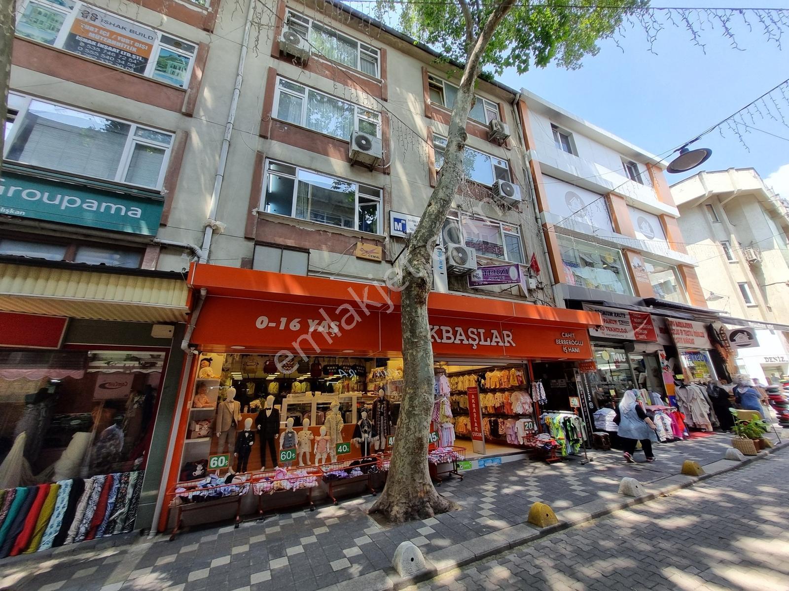 İzmit Merkez Hafız Şerif Sokakta Kiralık Ofis - Görsel 25