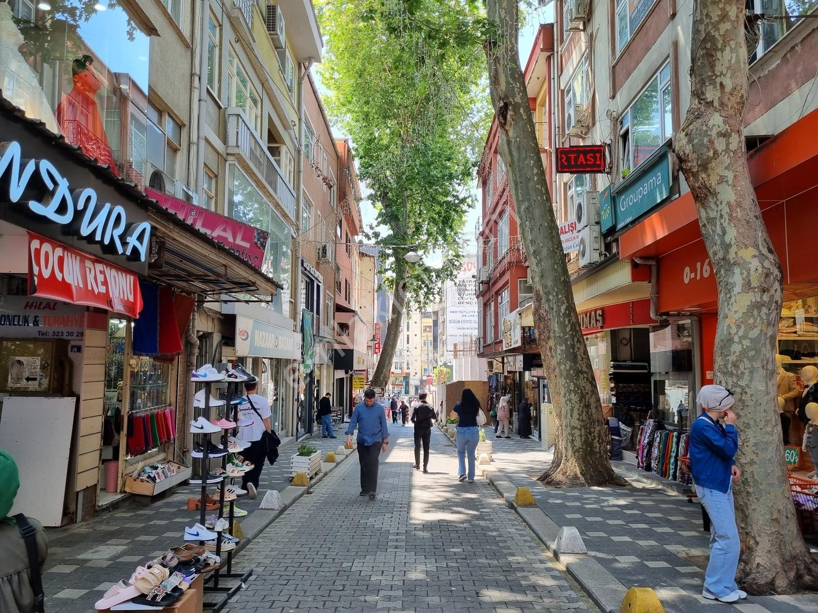 İzmit Merkez Hafız Şerif Sokakta Kiralık Ofis - Görsel 19