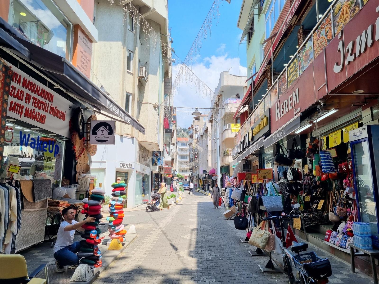 İzmit Merkez Hafız Şerif Sokakta Kiralık Ofis - Görsel 20