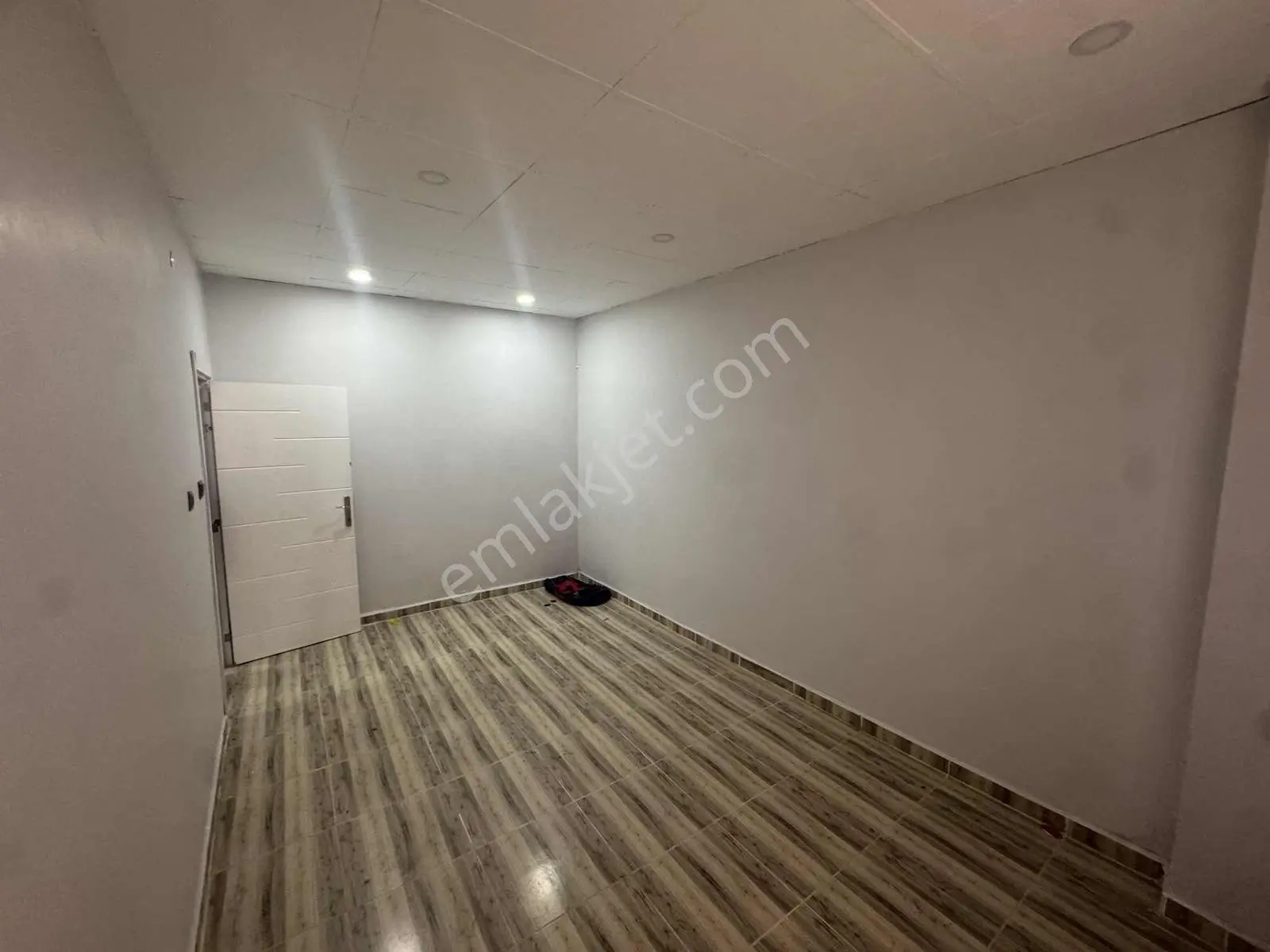 Ada Emlaktan Kiralık 2+1 Daire Merkezi Konum - Görsel 2